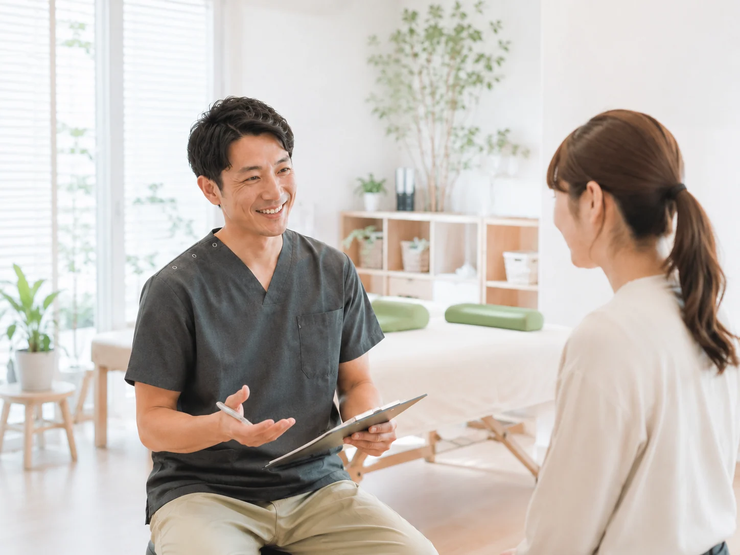 施術前の相談の様子をイメージしたビジュアル